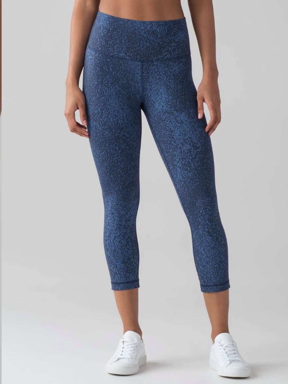 Lululemon Wunder Under Crop (Luxtreme) in Mineral Deposit Lunar Eclipse Royal